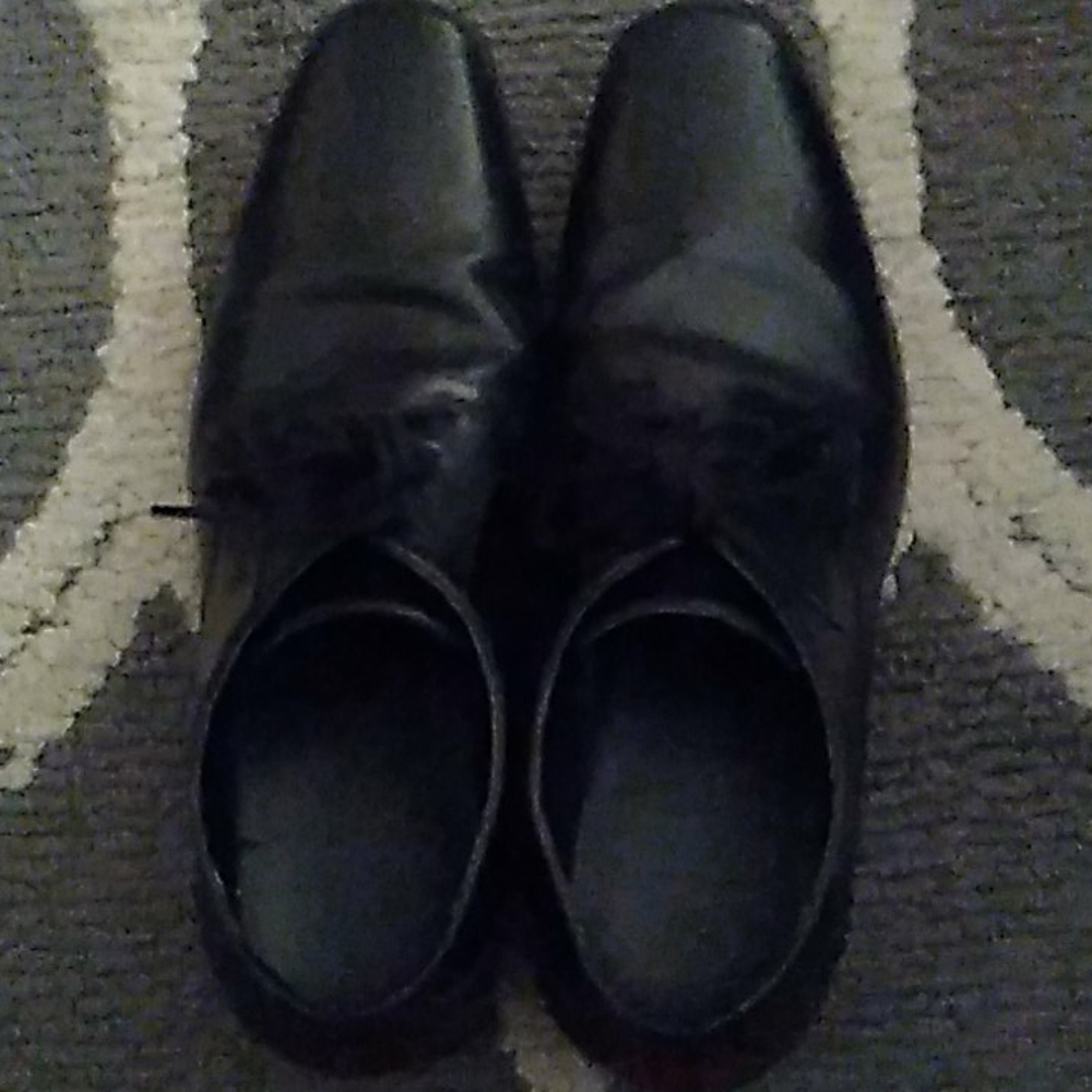 Perry Ellis dress shoes